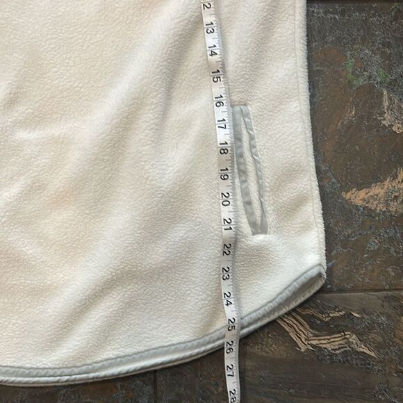 Abercrombie & Fitch bundle - Fleece Sweatshirt Size S & S. 6 green khaki shorts - Picture 8 of 16